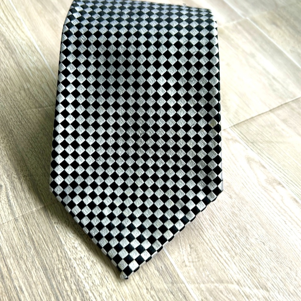 Van Heusen Black and White Checkered Silk Tie